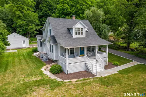 277 Franklin St Ext, Danbury, CT 06811