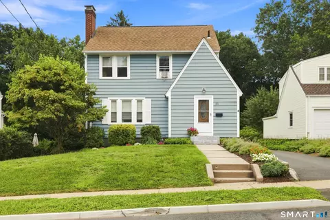 85 Tanner St, Manchester, CT 06042
