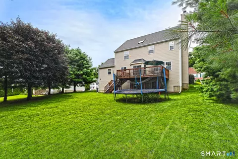 Exterior - 29 Commodore Hull Dr, Derby, CT 06418 photo 6 of 7