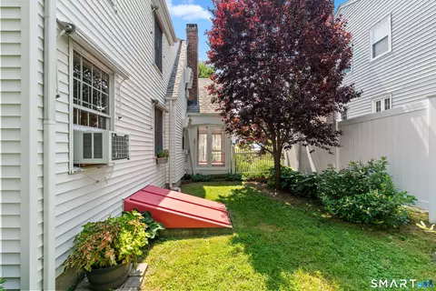 Exterior - 61 Chamberlain Rd, Wethersfield, CT 06109 photo 8 of 9