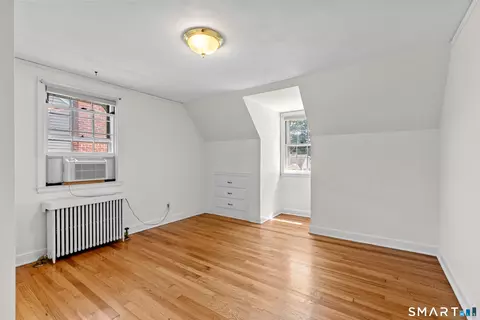 Bedroom - 61 Chamberlain Rd, Wethersfield, CT 06109 photo 6 of 7