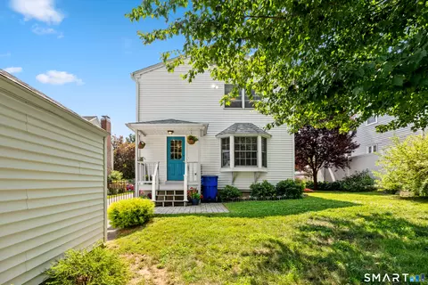 Exterior - 61 Chamberlain Rd, Wethersfield, CT 06109 photo 7 of 9