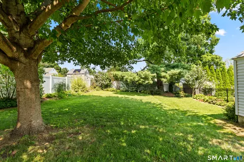 Exterior - 61 Chamberlain Rd, Wethersfield, CT 06109 photo 4 of 9