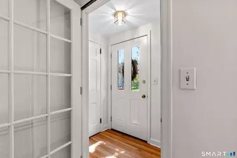 Entry Way - 61 Chamberlain Rd, Wethersfield, CT 06109 photo 1 of 1