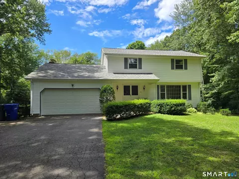 10 Laurwood Dr, Bolton, CT 06043