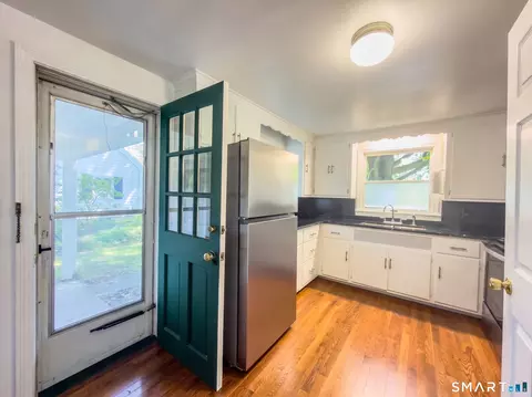 Entry Way - 19 Armory St, Hamden, CT 06517 photo 1 of 2