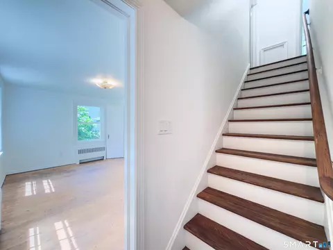 Entry Way - 19 Armory St, Hamden, CT 06517 photo 2 of 2
