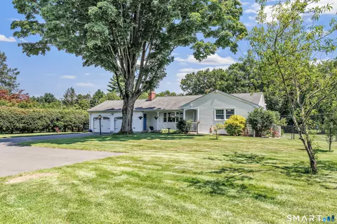 80 Frost St, Plantsville, CT 06479