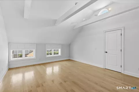 Bedroom - 167 Shore Rd, Clinton, CT 06413 photo 2 of 2