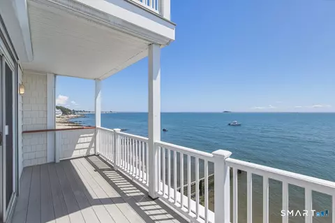 Exterior - 167 Shore Rd, Clinton, CT 06413 photo 4 of 5
