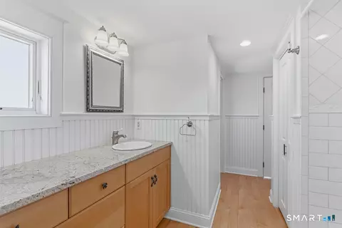 Bath - 167 Shore Rd, Clinton, CT 06413 photo 5 of 5