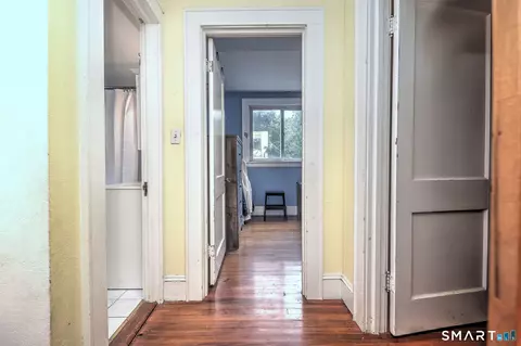 Entry Way - 48 John St, Trumbull, CT 06611 photo 4 of 6