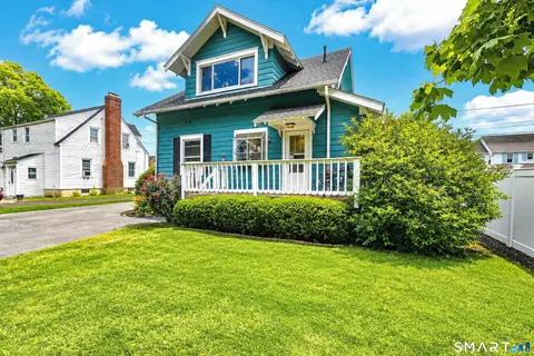 Exterior - 48 John St, Trumbull, CT 06611 photo 8 of 10