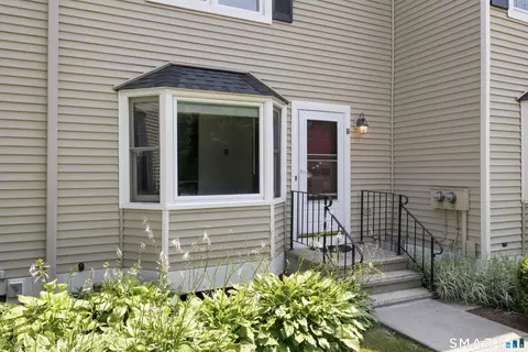 Other - 16 Braintree Ct #16, Suffield, CT 06078 photo 2 of 4