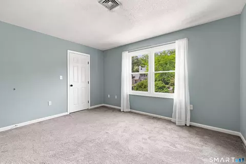 Bedroom - 16 Braintree Ct #16, Suffield, CT 06078 photo 5 of 8