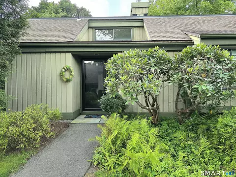 643 Heritage Vlg #A, Southbury, CT 06488