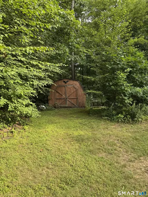106 Lambert Rd, Sharon, CT 06069 photo 6