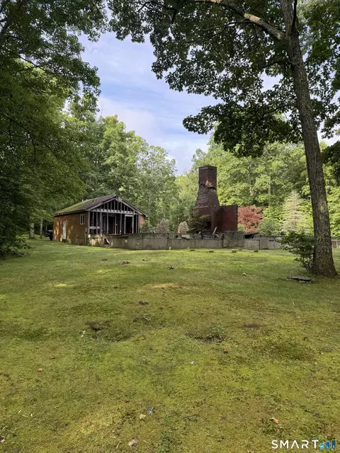 106 Lambert Rd, Sharon, CT 06069 photo 4