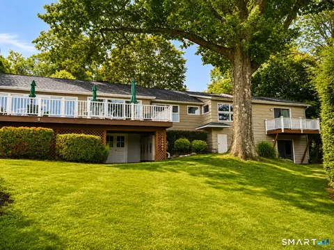 Exterior - 14 Indian Trl, Brookfield, CT 06804 photo 4 of 10