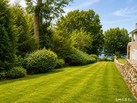 Exterior - 14 Indian Trl, Brookfield, CT 06804 photo 7 of 10