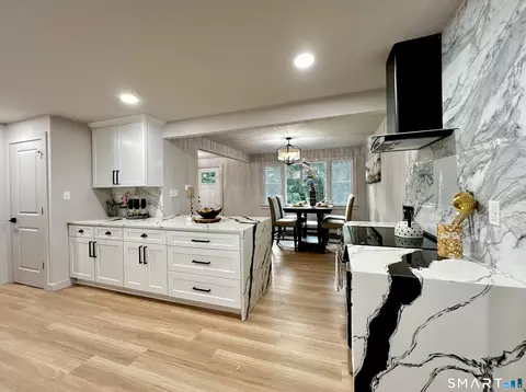 Kitchen - 32 Forest Ct N, Hamden, CT 06518 photo 2 of 4