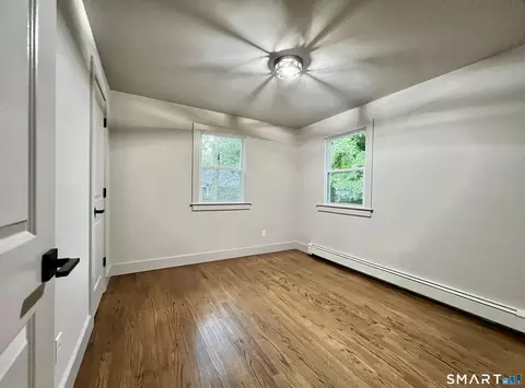 Bedroom - 32 Forest Ct N, Hamden, CT 06518 photo 4 of 4