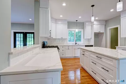 Kitchen - 70 Apple Hl, Wethersfield, CT 06109 photo 1 of 5