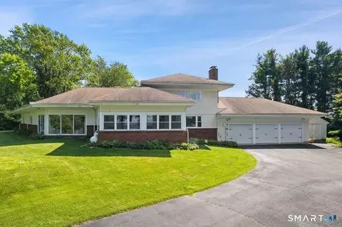 18 Governors Ln # -A, Bethel, CT 06801