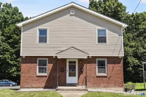 35 Glenwood St, Manchester, CT 06040