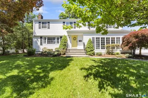 36 Dairy Farm Rd, Norwalk, CT 06851