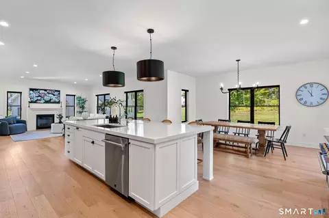 Kitchen - 37 Luca Ln, Wethersfield, CT 06109 photo 2 of 5