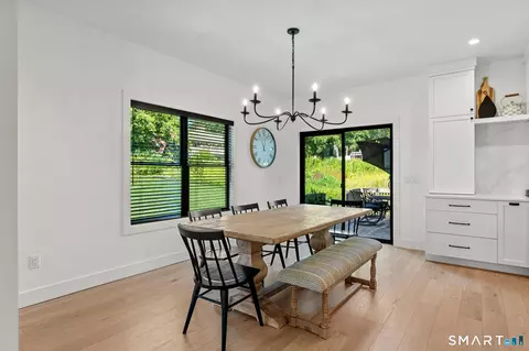 Dining - 37 Luca Ln, Wethersfield, CT 06109 photo 2 of 2
