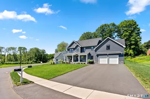 Exterior - 37 Luca Ln, Wethersfield, CT 06109 photo 5 of 6
