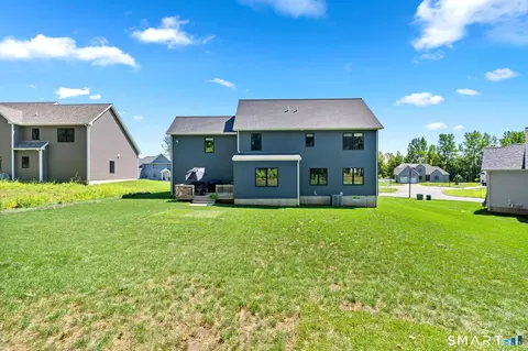 Exterior - 37 Luca Ln, Wethersfield, CT 06109 photo 6 of 6