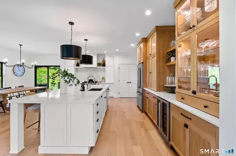 Kitchen - 37 Luca Ln, Wethersfield, CT 06109 photo 3 of 5