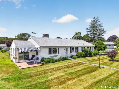 4 Race Rock Rd, Waterford, CT 06385