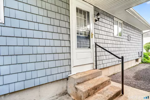 Exterior - 78 Arrowhead Rd, Brookfield, CT 06804 photo 4 of 10