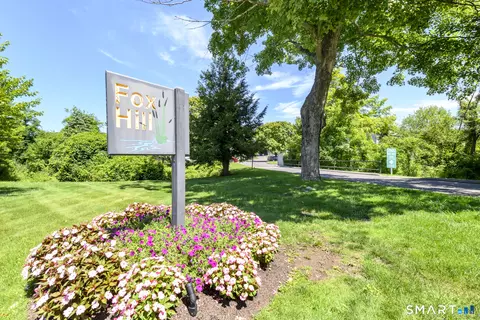 1 Winterberry Ln #1, Ridgefield, CT 06877