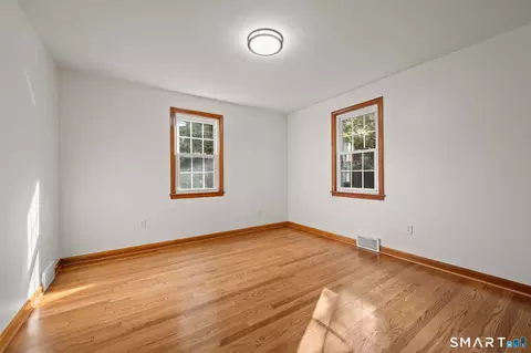 Bedroom - 37 Pilgrim Dr, Windsor, CT 06095 photo 3 of 13
