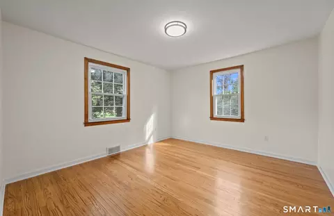 Bedroom - 37 Pilgrim Dr, Windsor, CT 06095 photo 1 of 13