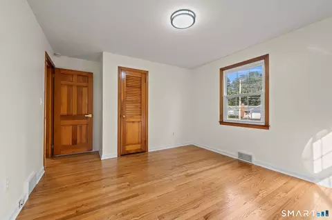 Bedroom - 37 Pilgrim Dr, Windsor, CT 06095 photo 4 of 13