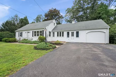 Exterior - 37 Pilgrim Dr, Windsor, CT 06095 photo 2 of 8