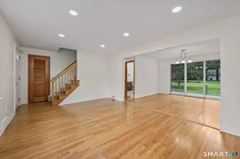 Living - 37 Pilgrim Dr, Windsor, CT 06095 photo 5 of 8