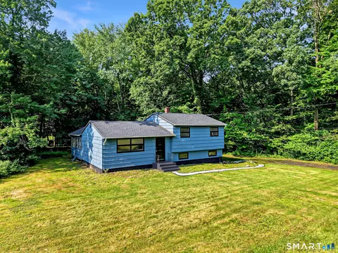 73 Gay Bower Rd, Monroe, CT 06468