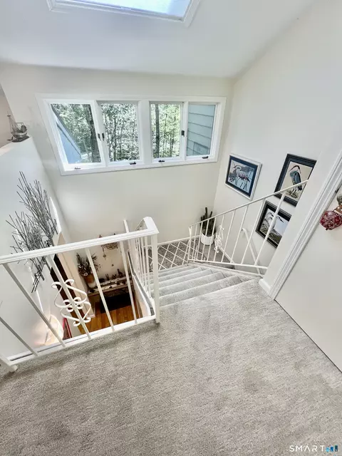 Entry Way - 427 Trailsend Dr, Torrington, CT 06790 photo 4 of 6