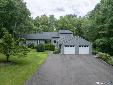 27 Wildwood Rd, North Branford, CT 06471