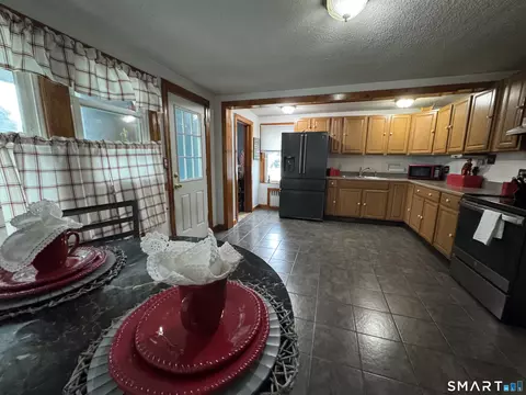 111 Osgood Ave, New Britain, CT 06053
