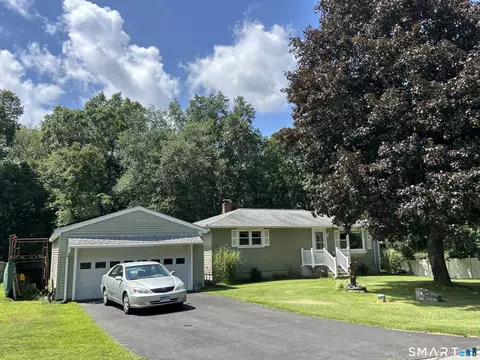19 Ross Hill Rd Ext, Lisbon, CT 06351