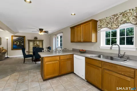 Kitchen - 31 Broadleaf Cir, Suffield, CT 06093 photo 1 of 2