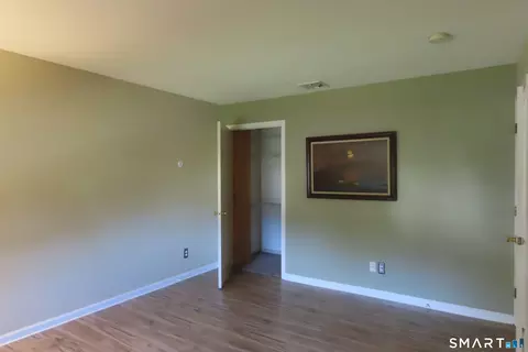 Bedroom - 93 Thomas St, Hamden, CT 06514 photo 2 of 6